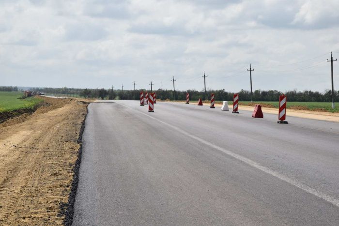 В 2024 году приступят к расширению дороги из Ростовской области в Крым В 2024 году приступят к расширению дороги из Ростовской области в Крым
