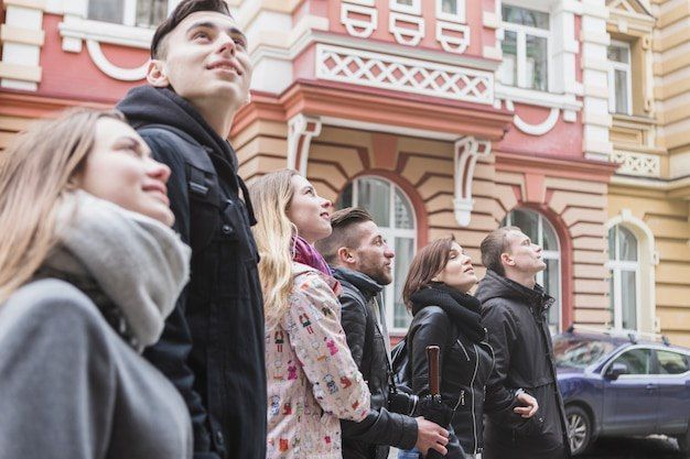 Доля семей среднего класса в южных регионах не превышает 10% Доля семей среднего класса в южных регионах не превышает 10%