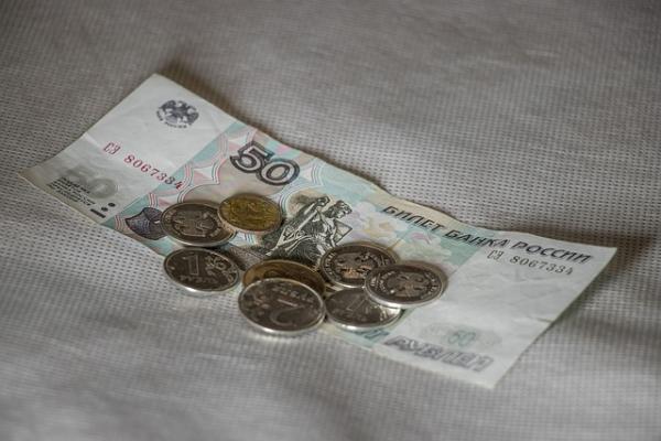 Ростовская область сохранила первое место в ЮФО по зарплатной задолженности
