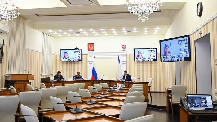 Власти Крыма поддержали несколько инвестпроектов на общую сумму более 3,2 млрд рублей Власти Крыма поддержали несколько инвестпроектов на общую сумму более 3,2 млрд рублей