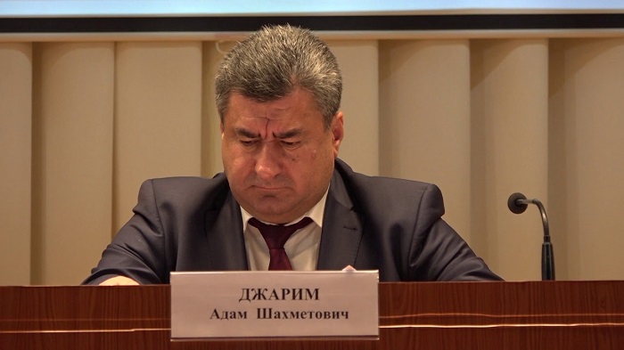 Главу Северского района Адама Джарима заподозрили в махинациях с продуктами в школах и детсадах Главу Северского района Адама Джарима заподозрили в махинациях с продуктами в школах и детсадах