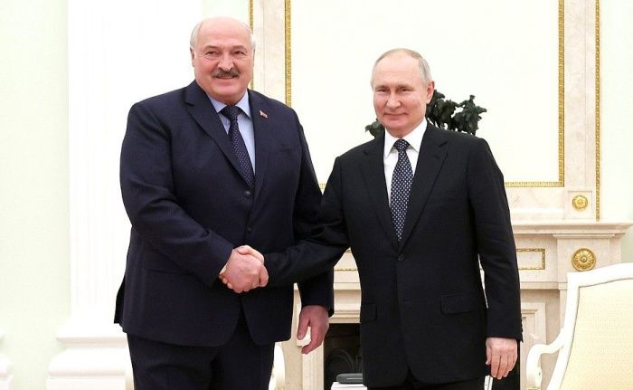 В Сочи Владимир Путин проводит встречу с президентом Республики Беларусь Александром Лукашенко В Сочи Владимир Путин проводит встречу с президентом Республики Беларусь Александром Лукашенко