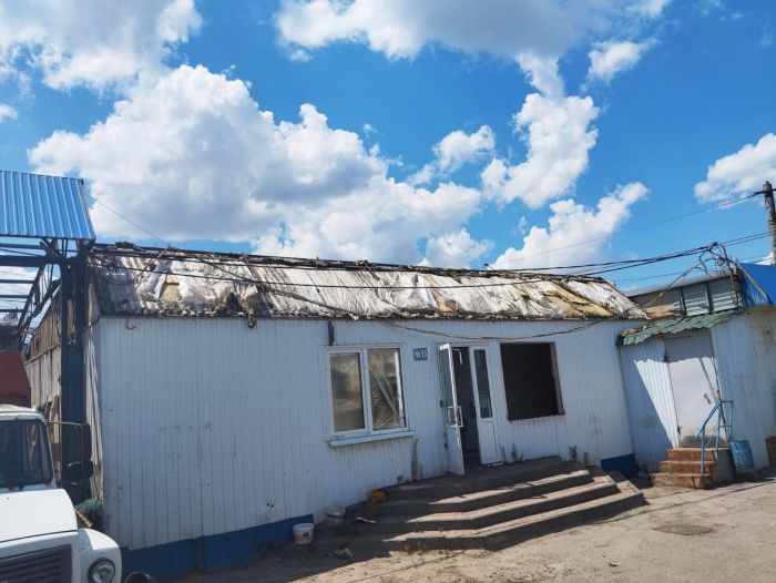 В Волгограде начали демонтаж торговых рядов под строительство нового торгового комплекса В Волгограде начали демонтаж торговых рядов под строительство нового торгового комплекса