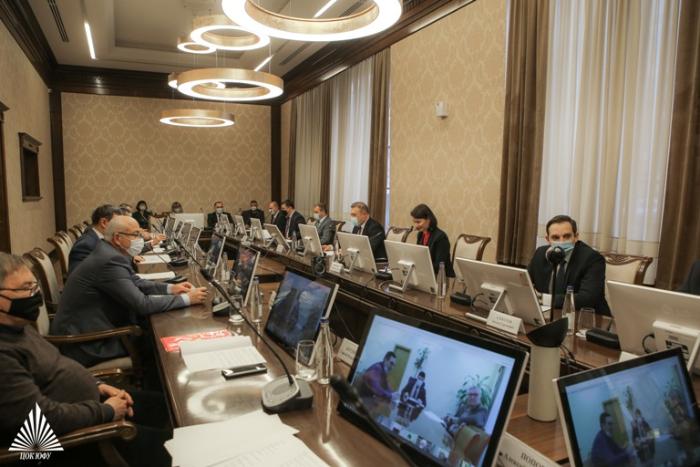 В ЮФУ обсудили создание интеллектуальной системы управления отраслевыми рисками юга России