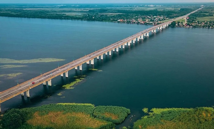 Соединяющий Крым и Херсонщину мост частично перекроют из-за обстрелов ВСУ