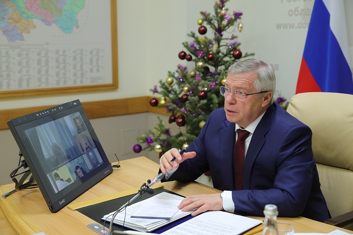 С понедельника в Ростовской области введут новогодние послабления для антиковидных ограничений