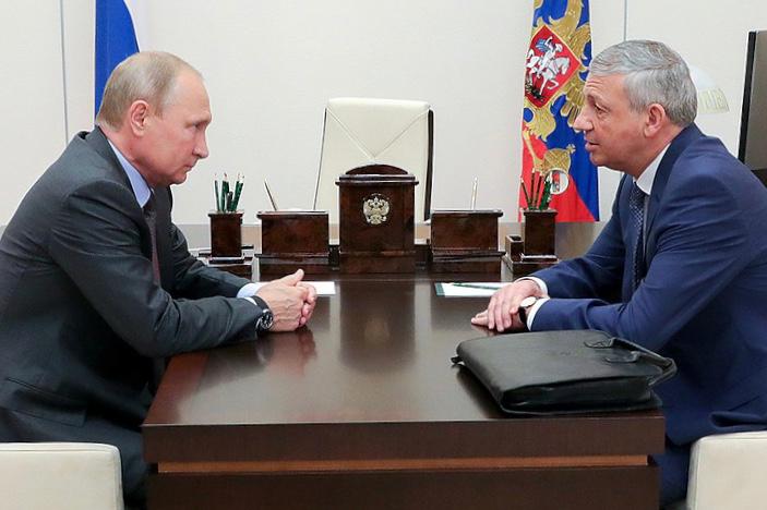 Владимир Путин 9 апреля отправил в отставку главу Северной Осетии Вячеслава Битарова Владимир Путин 9 апреля отправил в отставку главу Северной Осетии Вячеслава Битарова