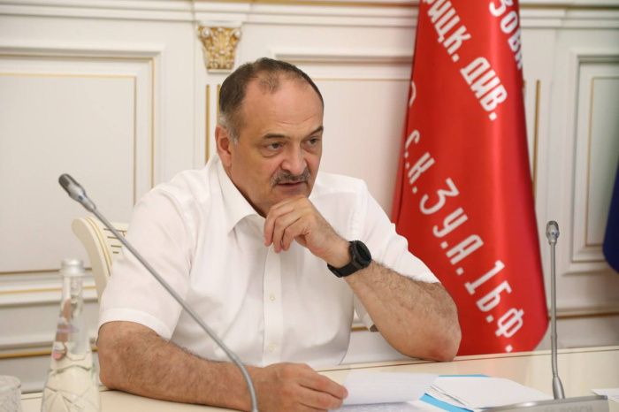 Меликов: Из-за жары энергетический комплекс Дагестана работает на пределе Меликов: Из-за жары энергетический комплекс Дагестана работает на пределе