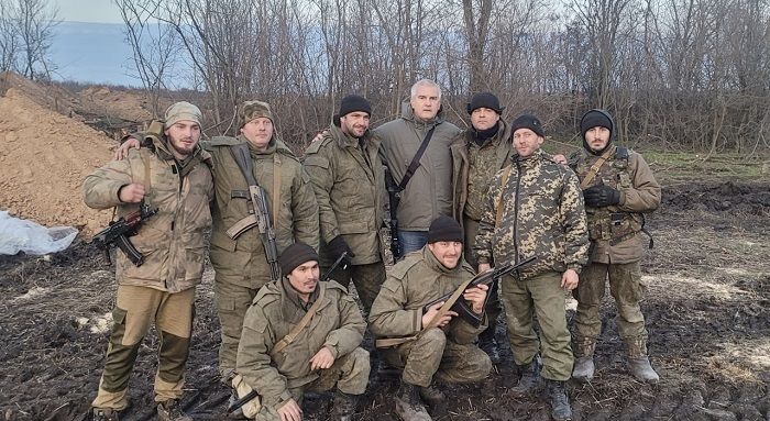 Сергей Аксенов опубликовал фото из окопов в Запорожской области Сергей Аксенов опубликовал фото из окопов в Запорожской области