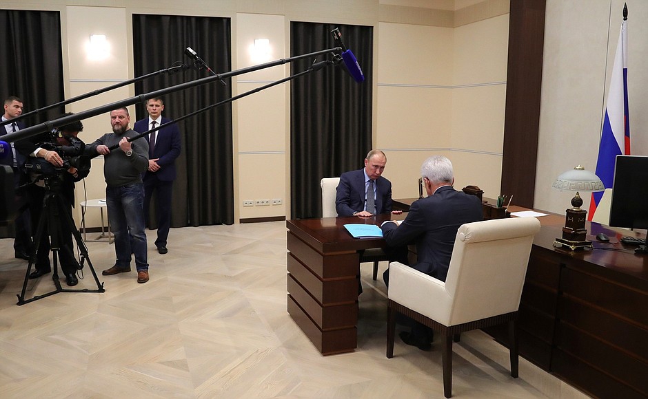 Врио главы Дагестана провёл рабочую встречу с Владимиром Путиным Врио главы Дагестана провёл рабочую встречу с Владимиром Путиным