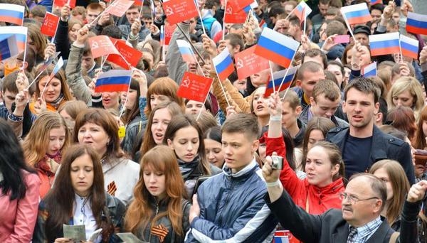 В Ростове установили рекорд по массовому исполнению «Дня Победы» В Ростове установили рекорд по массовому исполнению «Дня Победы»