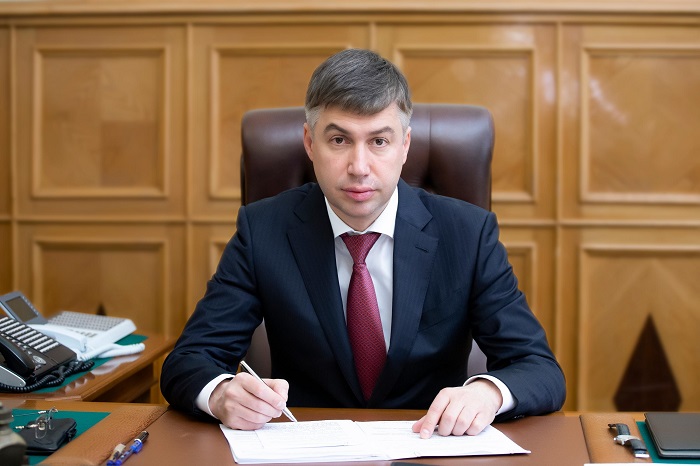 Глава администрации Ростова отчитался о годовом доходе в размере 8,1 млн рублей
