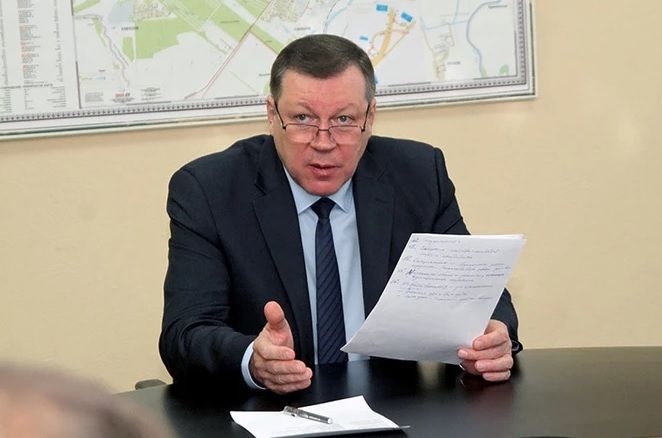 Бывшего мэра Новочеркасска Игоря Зюзина приговорили к 8 годам колонии строгого режима Бывшего мэра Новочеркасска Игоря Зюзина приговорили к 8 годам колонии строгого режима