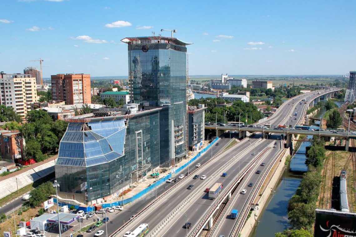 Недостроенный отель Sheraton в Ростове-на-Дону выставят на торги за 1,3 млрд рублей Недостроенный отель Sheraton в Ростове-на-Дону выставят на торги за 1,3 млрд рублей