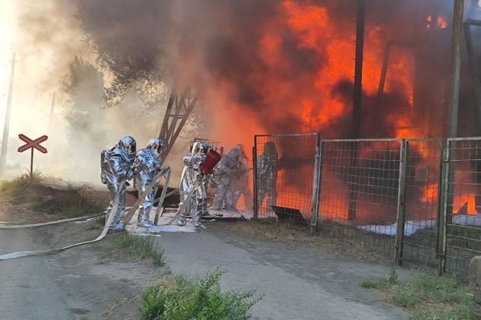 В Волгограде на заводе «Красный октябрь» вспыхнул пожар