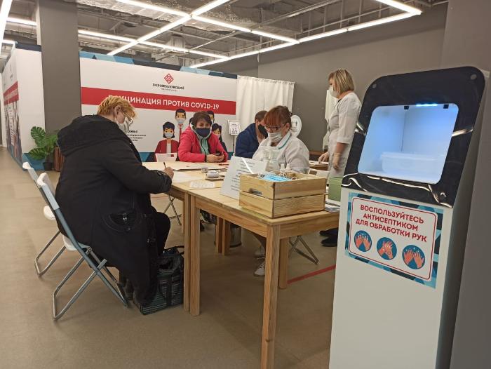 Пункты вакцинации от COVID-19 открылись в восьми ТЦ Волгограда и Волжского Пункты вакцинации от COVID-19 открылись в восьми ТЦ Волгограда и Волжского