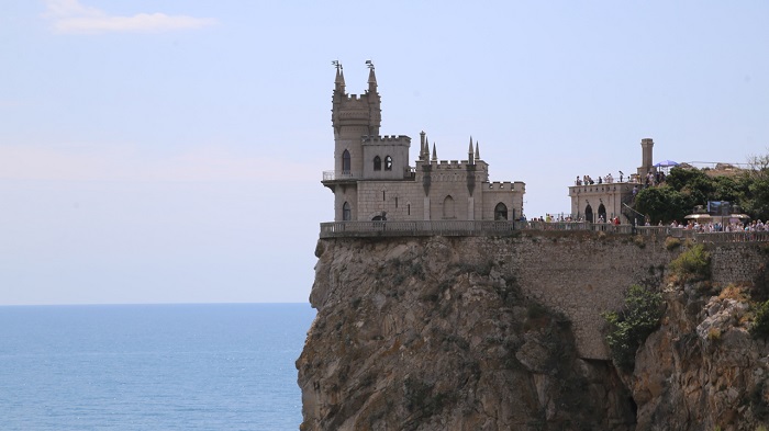 Летом Крым посетило более 4 млн туристов