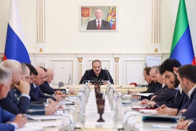 Глава Дагестана потребовал от чиновников отчета об ущербе после ливней Глава Дагестана потребовал от чиновников отчета об ущербе после ливней