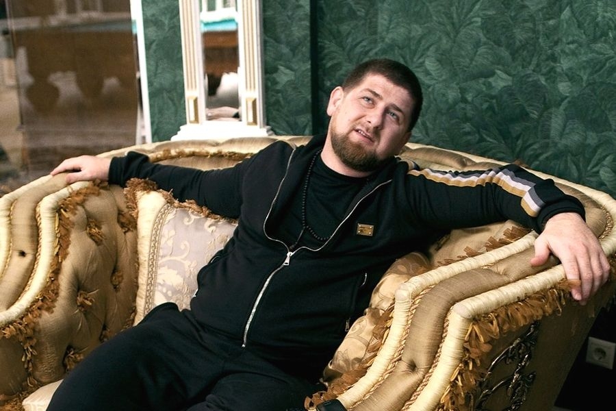 Кадыров позвал в Чечню священников и казаков Кадыров позвал в Чечню священников и казаков