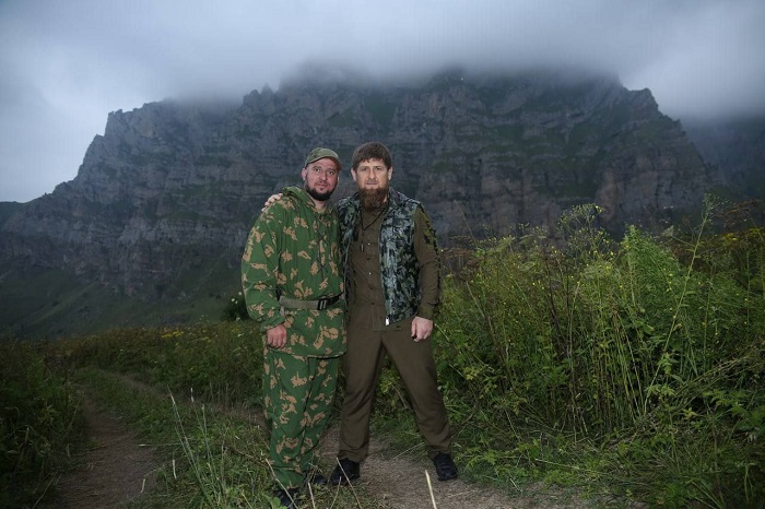 Рамзан Кадыров сообщил о назначении своего соратника на пост командира в ЛНР Рамзан Кадыров сообщил о назначении своего соратника на пост командира в ЛНР