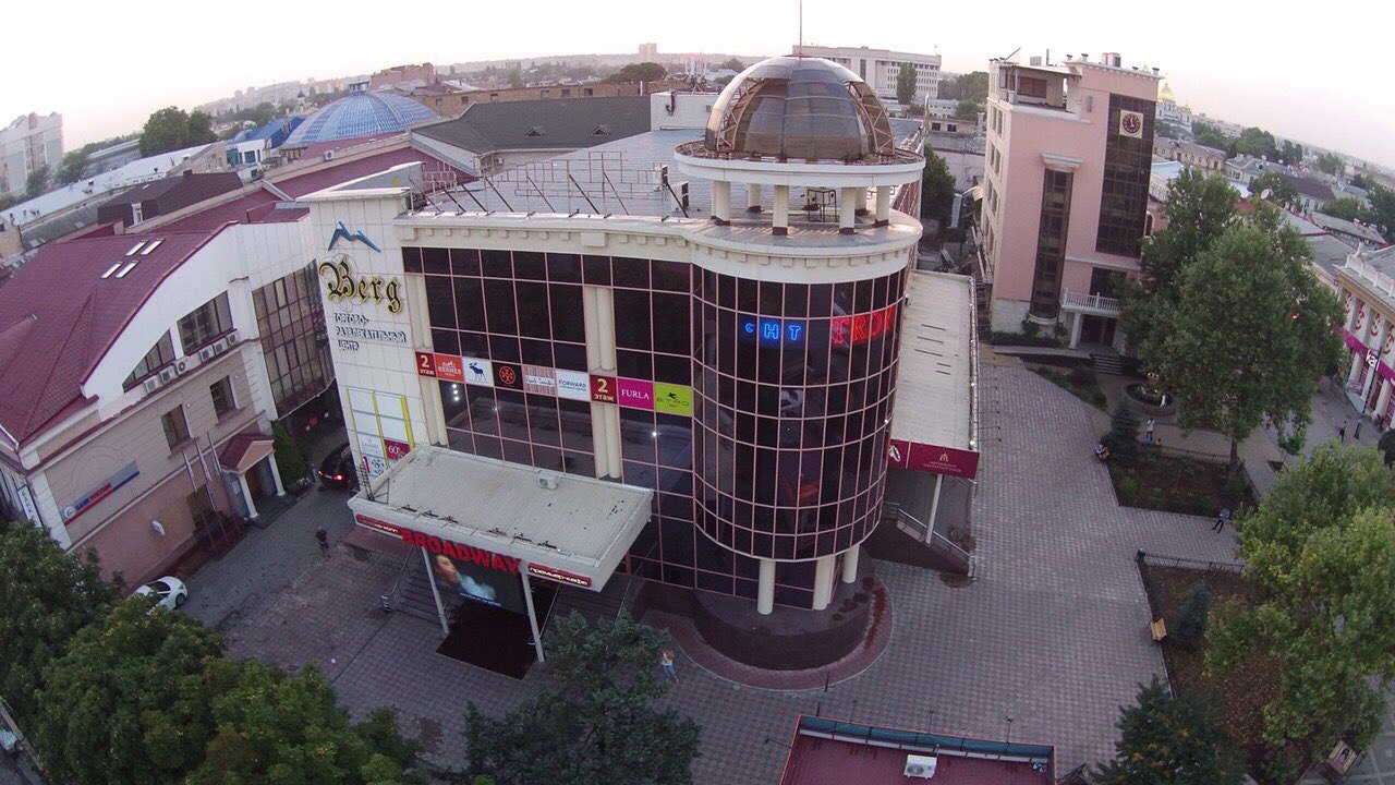 В центре Симферополя продают действующий ТРЦ Berg за 1,2 млрд рублей В центре Симферополя продают действующий ТРЦ Berg за 1,2 млрд рублей