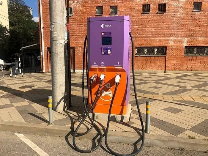 На Кубани в 2024 году установят 53 комплекса для зарядки электромобилей На Кубани в 2024 году установят 53 комплекса для зарядки электромобилей