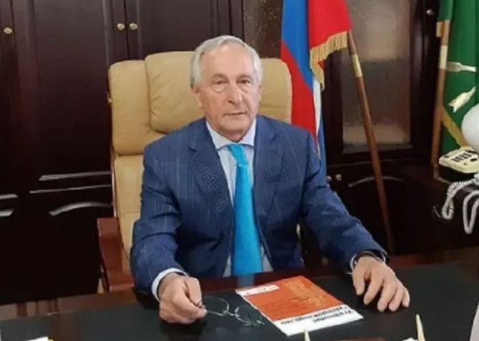 Имущество бывшего председателя ВС Адыгеи изъяли в пользу государства