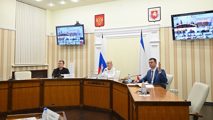 Более 272 млн рублей направят на реализацию инвестпроектов в Крыму Более 272 млн рублей направят на реализацию инвестпроектов в Крыму