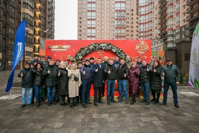Ключи от квартир в ЖК «Вересаево» досрочно получили более 800 семей Ключи от квартир в ЖК «Вересаево» досрочно получили более 800 семей