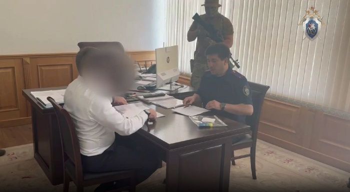 СКР возбудил дело о халатности при расселении аварийного общежития в Махачкале СКР возбудил дело о халатности при расселении аварийного общежития в Махачкале