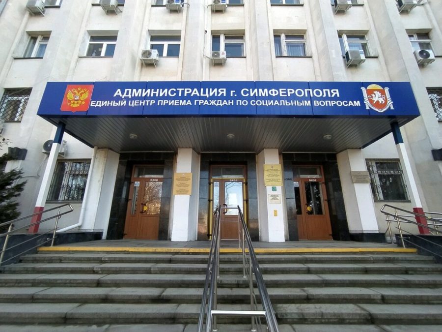 Глава администрации Симферополя взял на работу двух замов из команды Елены Проценко Глава администрации Симферополя взял на работу двух замов из команды Елены Проценко