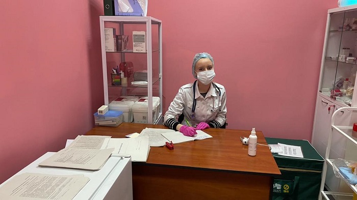 Мобильные пункты вакцинации от COVID-19 откроют рядом с ТРЦ и в парках Симферополя Мобильные пункты вакцинации от COVID-19 откроют рядом с ТРЦ и в парках Симферополя