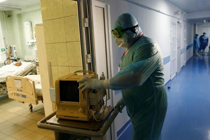 В Ростовской области за сутки умер еще 21 пациент с COVID-19, инфицированы 390 человек В Ростовской области за сутки умер еще 21 пациент с COVID-19, инфицированы 390 человек