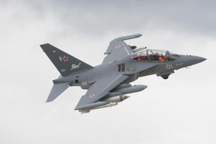 На границе Калмыкии и Волгоградской области разбился самолет Як-130 На границе Калмыкии и Волгоградской области разбился самолет Як-130