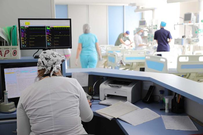 За сутки в Ростовской области выявлен 241 случай заражения COVID-19, умерли 15 человек За сутки в Ростовской области выявлен 241 случай заражения COVID-19, умерли 15 человек