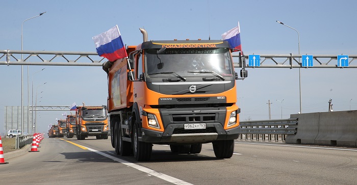 В Ростовской области открыли реконструированный участок трассы М-4 «Дон» В Ростовской области открыли реконструированный участок трассы М-4 «Дон»