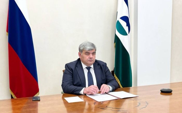 Парламент Кабардино-Балкарии переизбрал Казбека Кокова главой республики Парламент Кабардино-Балкарии переизбрал Казбека Кокова главой республики