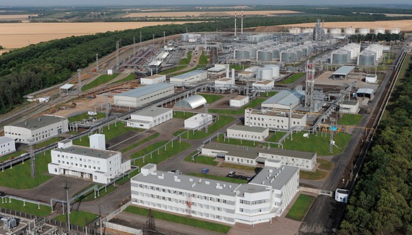 «НЗНП» подписал соглашение о реализации завода по глубокой переработке нефти в Ростовской области стоимостью 63 млрд рублей