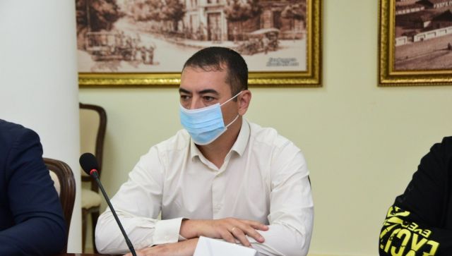 Глава администрации Симферополя Валентин Демидов назначил Исляма Усеинова своим замом Глава администрации Симферополя Валентин Демидов назначил Исляма Усеинова своим замом