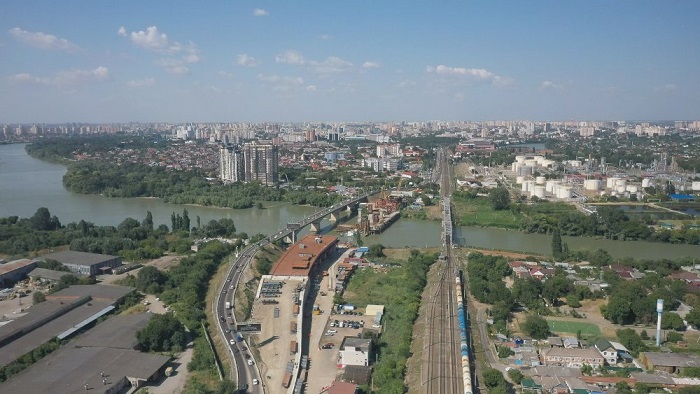 В Краснодаре на строительство Яблоновского моста дополнительно выделили 300 млн рублей В Краснодаре на строительство Яблоновского моста дополнительно выделили 300 млн рублей