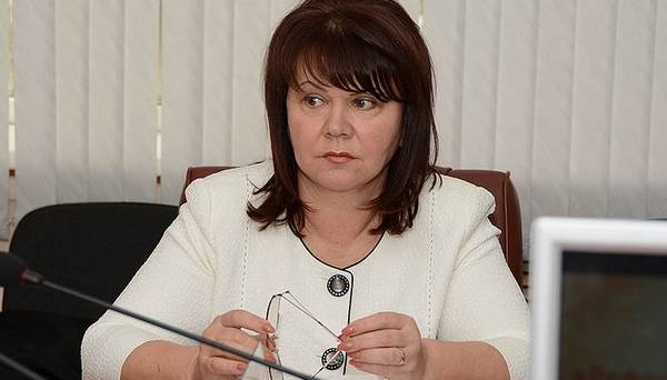 Спикер гордумы Астрахани Елена Симеонова избрана главой города Спикер гордумы Астрахани Елена Симеонова избрана главой города