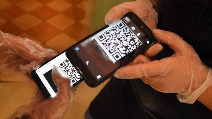 На Кубани чиновников решили не пускать на работу без QR-кода На Кубани чиновников решили не пускать на работу без QR-кода