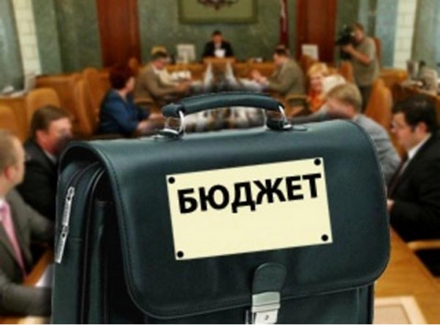 Волгоград хочет сэкономить на чиновниках 170 млн рублей Волгоград хочет сэкономить на чиновниках 170 млн рублей