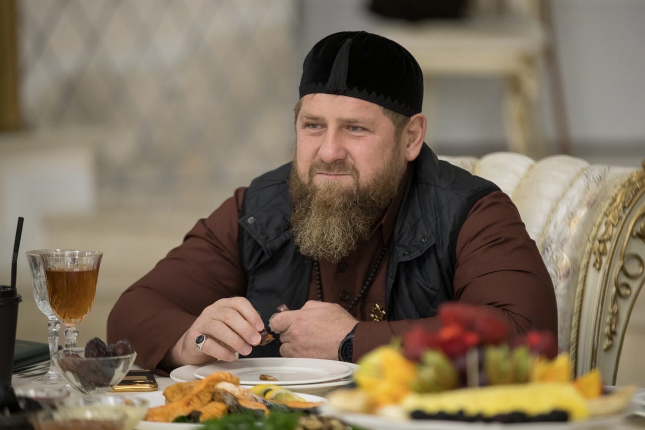 Доход Рамзана Кадырова оказался выше, чем у всех глав регионов на Юге по итогам 2020 года Доход Рамзана Кадырова оказался выше, чем у всех глав регионов на Юге по итогам 2020 года