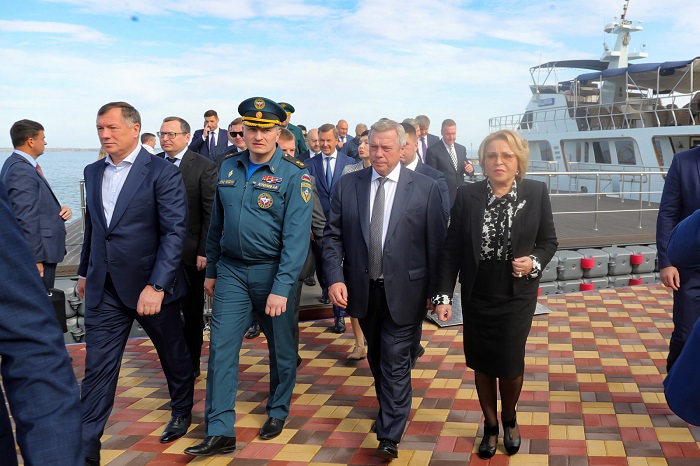 Плавучий причал.jpg Плавучий причал.jpg
