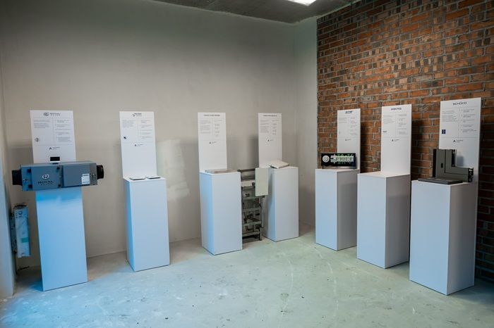 Демонстрационный зал Собрания_ГК Альянс.jpg Демонстрационный зал Собрания_ГК Альянс.jpg