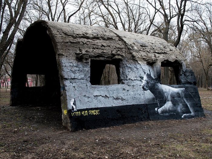 Бывший коровник в парке Островского.jpg Бывший коровник в парке Островского.jpg