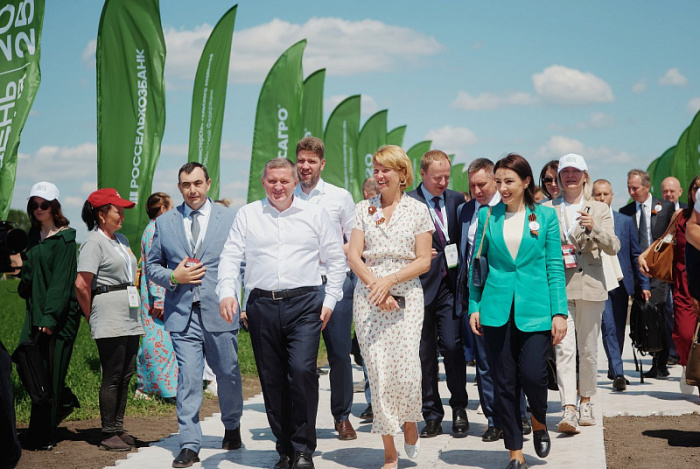 оксана лут.jpg оксана лут.jpg