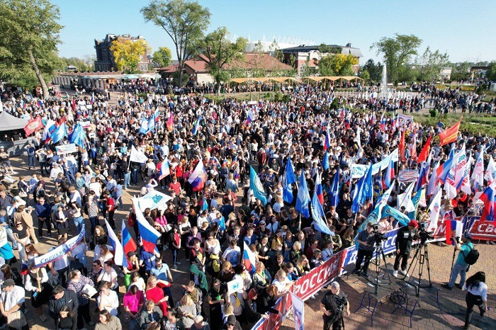 Митинг-концерт в Ростове.jpg Митинг-концерт в Ростове.jpg