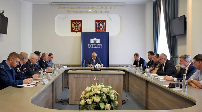 Заседание с окуневым.jpg Заседание с окуневым.jpg